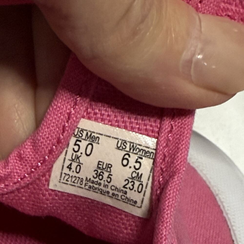 VANS T Strap Heart Buckle Canvas Sneakers Women’s 6.5 Pink White Mary Jane EUC - Picture 10 of 10